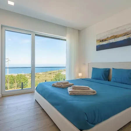 Axess With Panoramic Ocean View * ロウリニャン