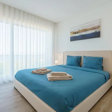 Axess With Panoramic Ocean View