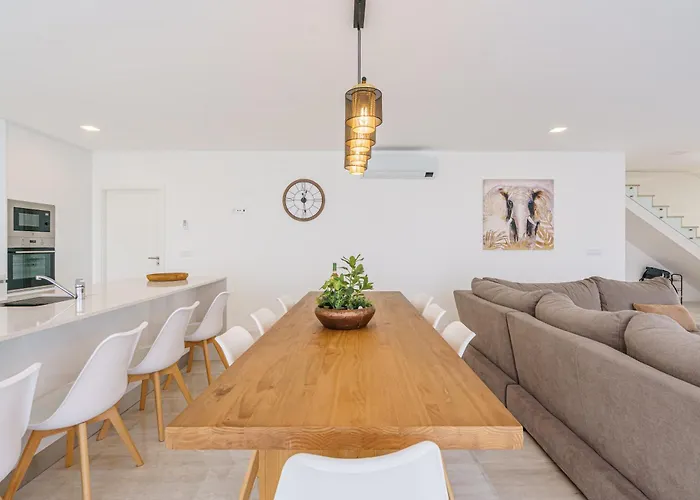 Axess With Panoramic Ocean View Villa *